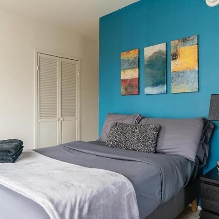 Spacious Charming Condo With Great Views Near The Grove لوس أنجلوس المظهر الخارجي الصورة