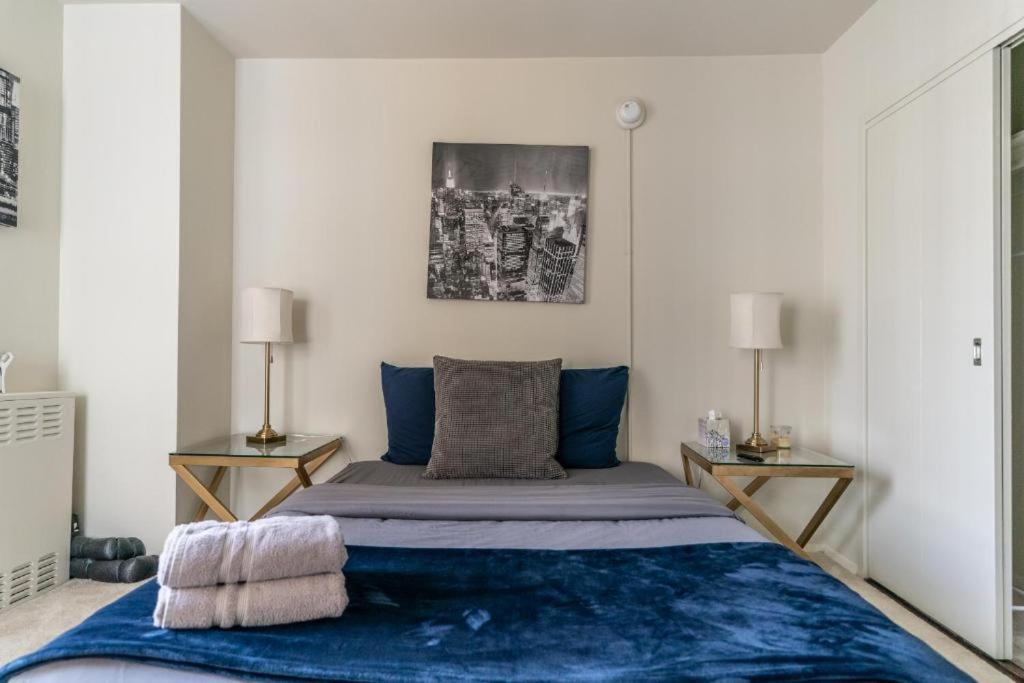 Spacious Charming Condo With Great Views Near The Grove لوس أنجلوس المظهر الخارجي الصورة